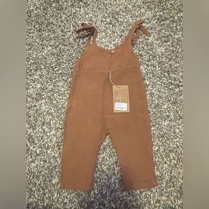 The simple folk linen overall